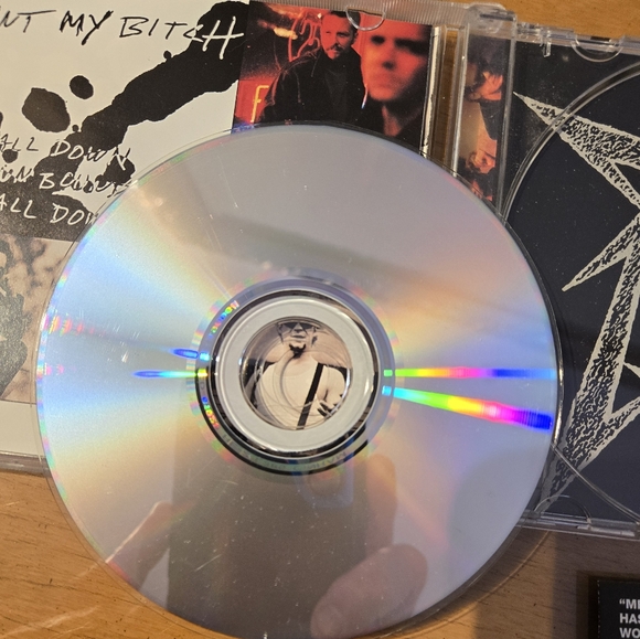 Metallica CD Collection - Picture 5 of 7